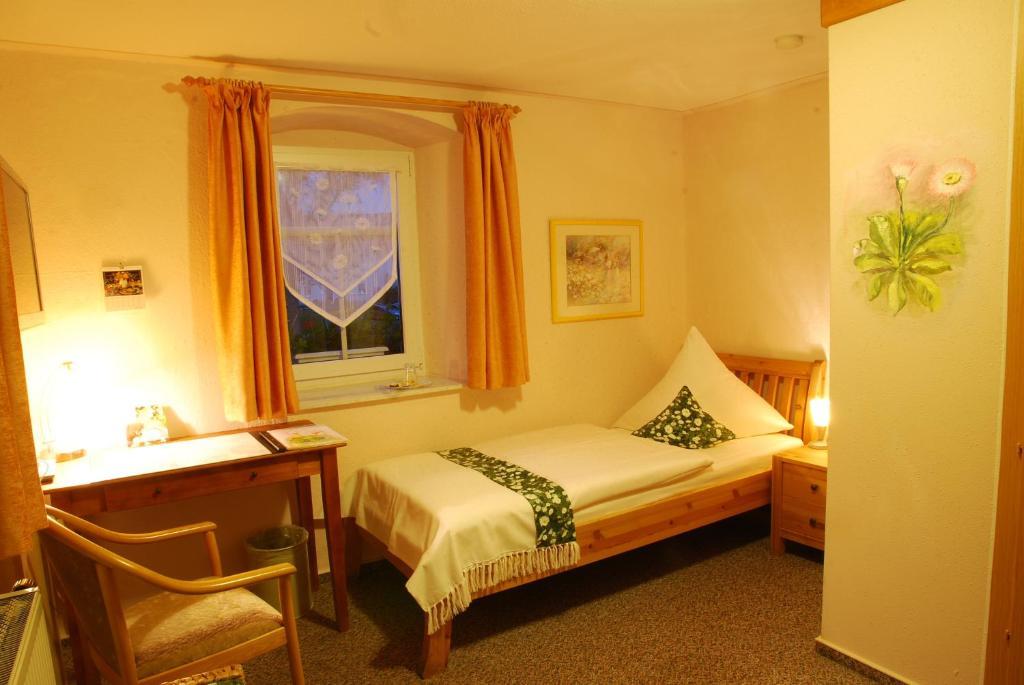 Logis L'Auberge Gutshof 比绍夫斯韦尔达 客房 照片