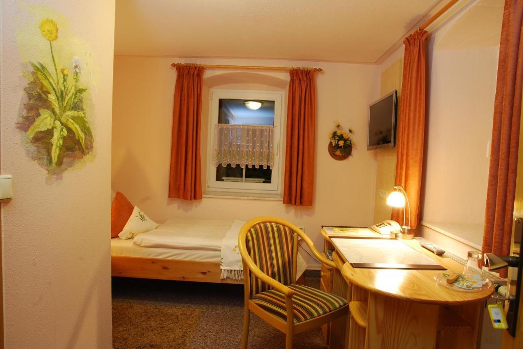 Logis L'Auberge Gutshof 比绍夫斯韦尔达 客房 照片
