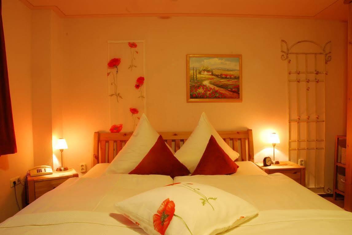 Logis L'Auberge Gutshof 比绍夫斯韦尔达 外观 照片
