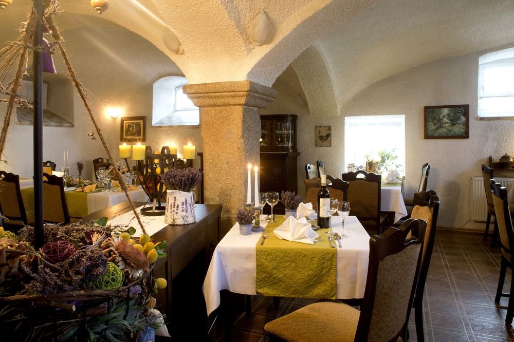 Logis L'Auberge Gutshof 比绍夫斯韦尔达 外观 照片