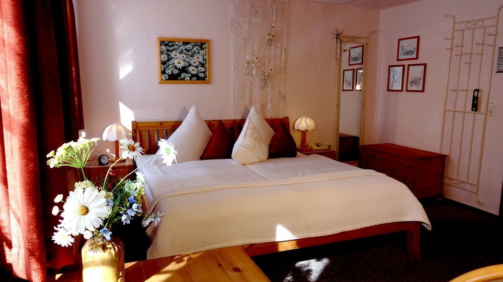 Logis L'Auberge Gutshof 比绍夫斯韦尔达 外观 照片