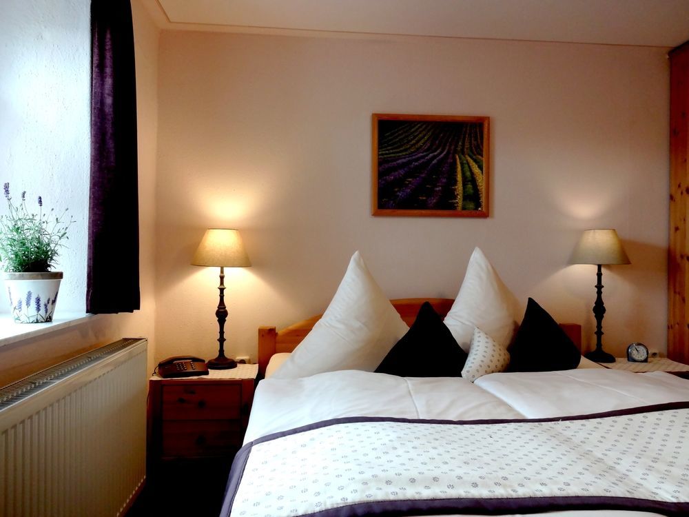 Logis L'Auberge Gutshof 比绍夫斯韦尔达 外观 照片